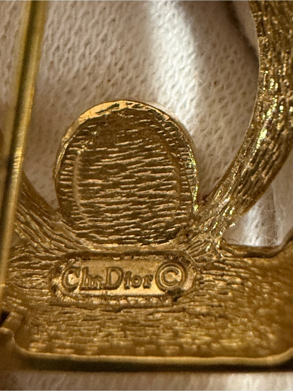 Authentic vintage Christian Dior Cage "Crown" brooch - Picture 13 of 14